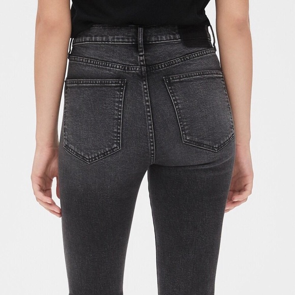 Gap High Waisted Jeans - Picture 2 of 6